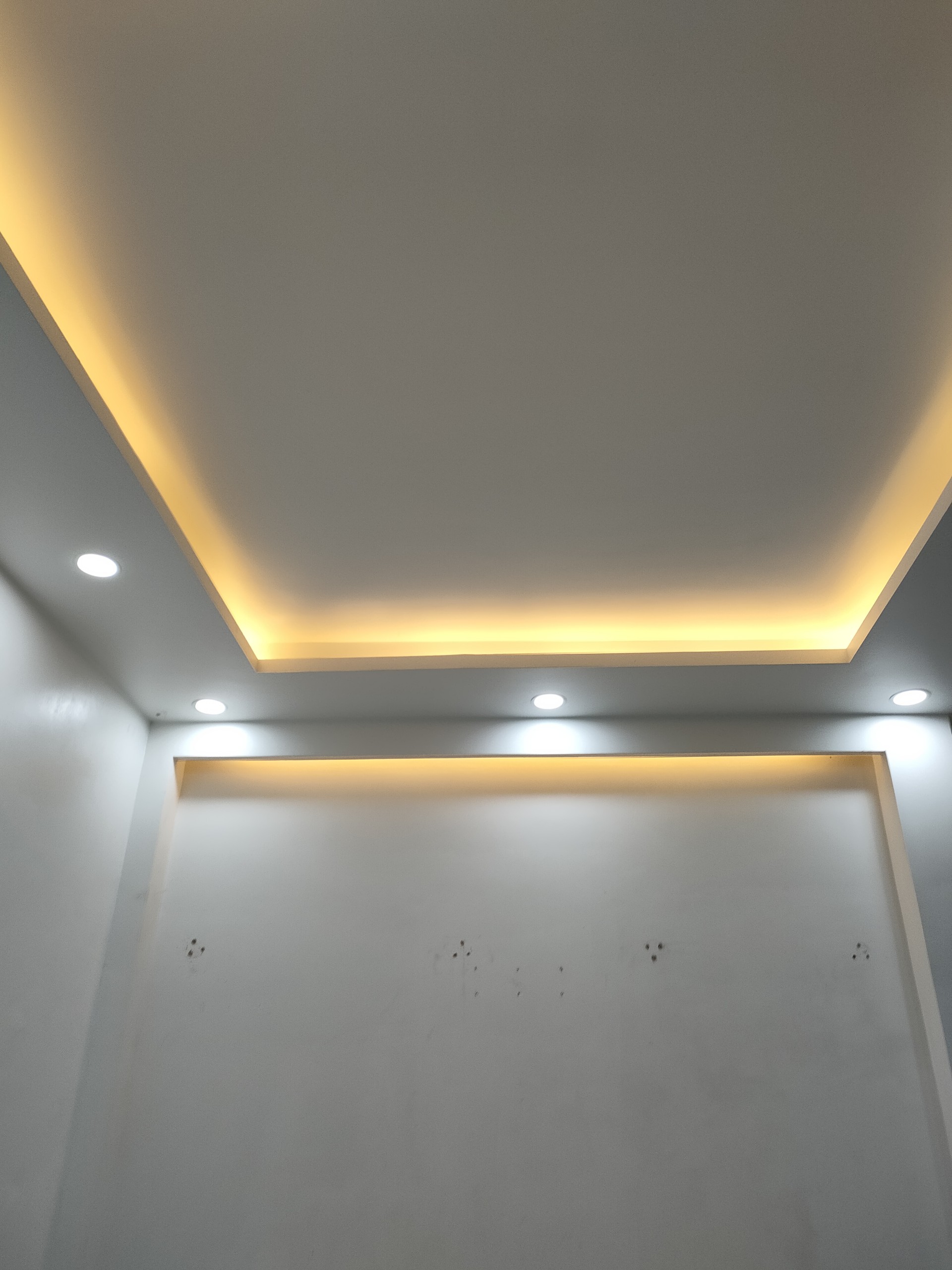 Bán gấp giá rẻ Hoàng Mai 50m, 7 tầng, mặt tiền 4m, 11.5 tỷ Hoàng Mai. - Ảnh chính